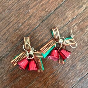 NWOT Holiday bell earrings